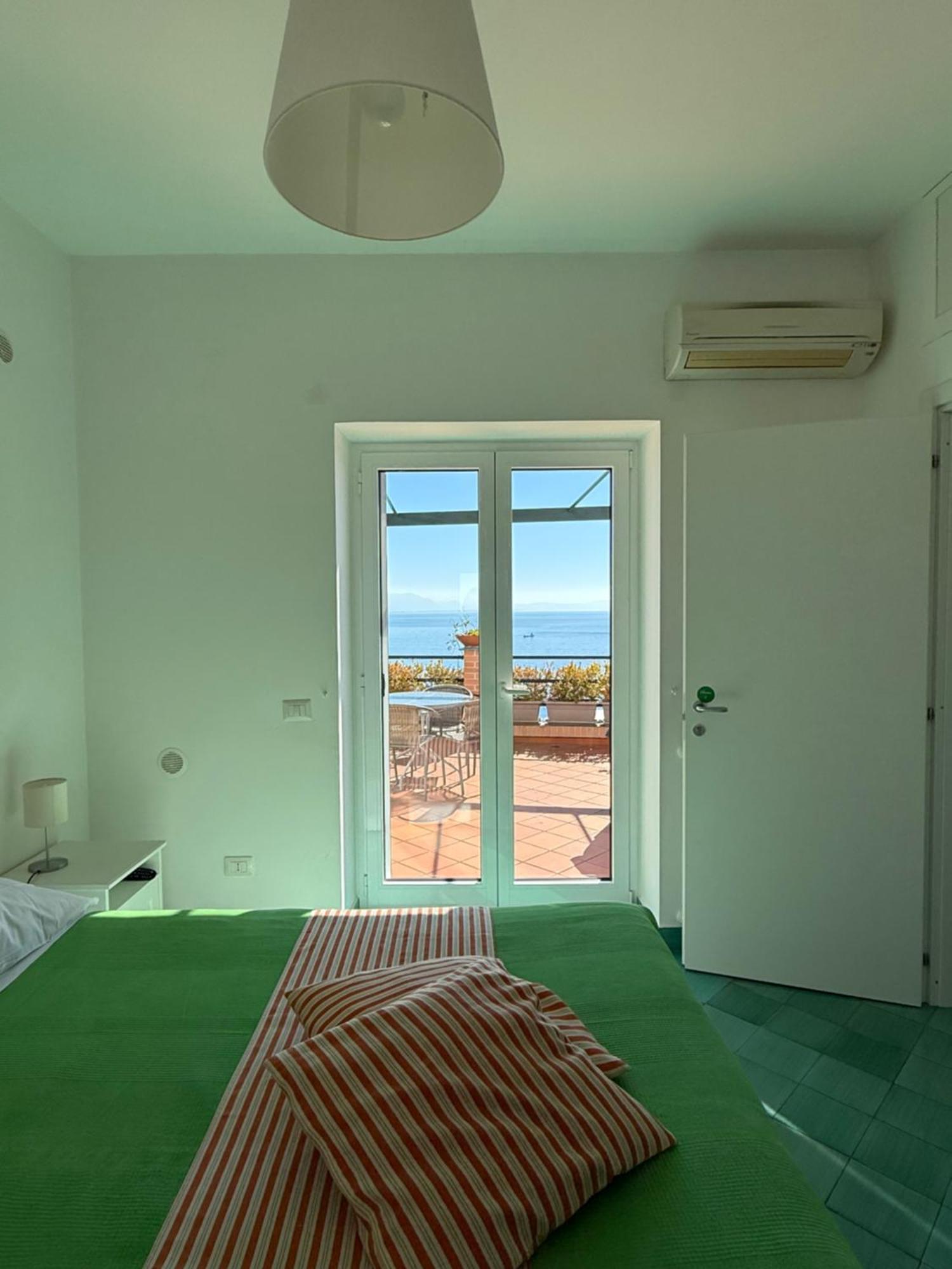 Vila Casa Gabriella - Amalfi Coast - Free Parking - Full Sea View Vietri Exteriér fotografie